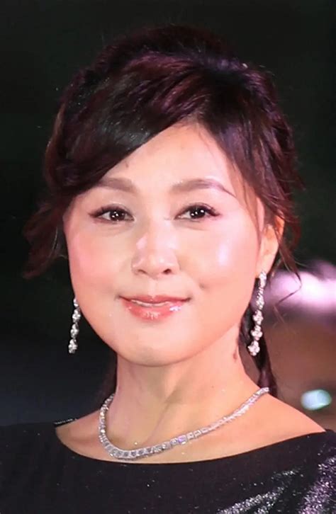 【画像100枚】藤原紀香の胸が美しすぎる！最高レベルです 